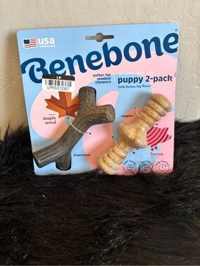NIB dog toy bundle Benebone Puppy 2-Pack Chew Toy Set and chuck it balls.